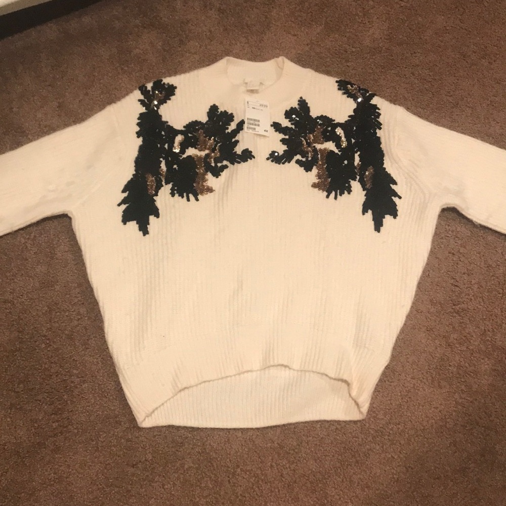 super comfy embroider h&m sweater